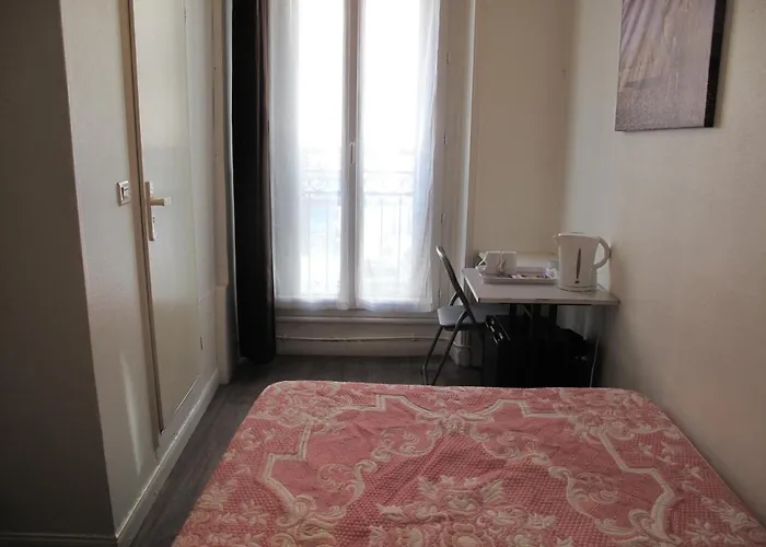 Feria ホテル クリシー